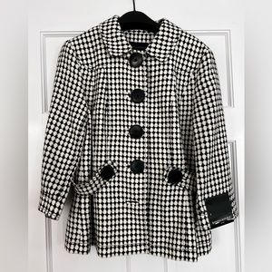 NWT, Banana Republic black and white jacket in size 6